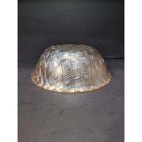 Amber Carnival Glass Serving Bowl, Cross Basket‎ Weave Design, 9" D X 3" H - Picture 4 of 9